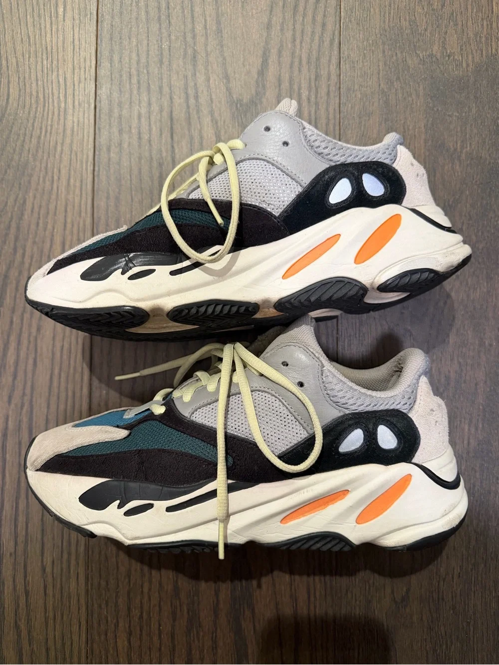 Yeezy men’s women’s
